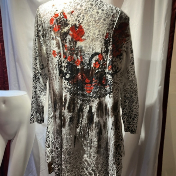 Small cardigan with bleeding hearts swords and cardinals in print nwt - Picture 5 of 11